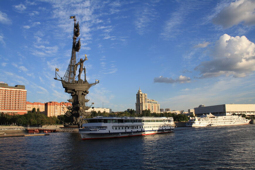 Памятник Петру Великому